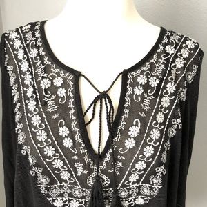 Jessica Simpson Tops - Jessica Simpson Embroidered Blouse Jessica Simpson Tops - Jessica Simpson Embroidered Blouse